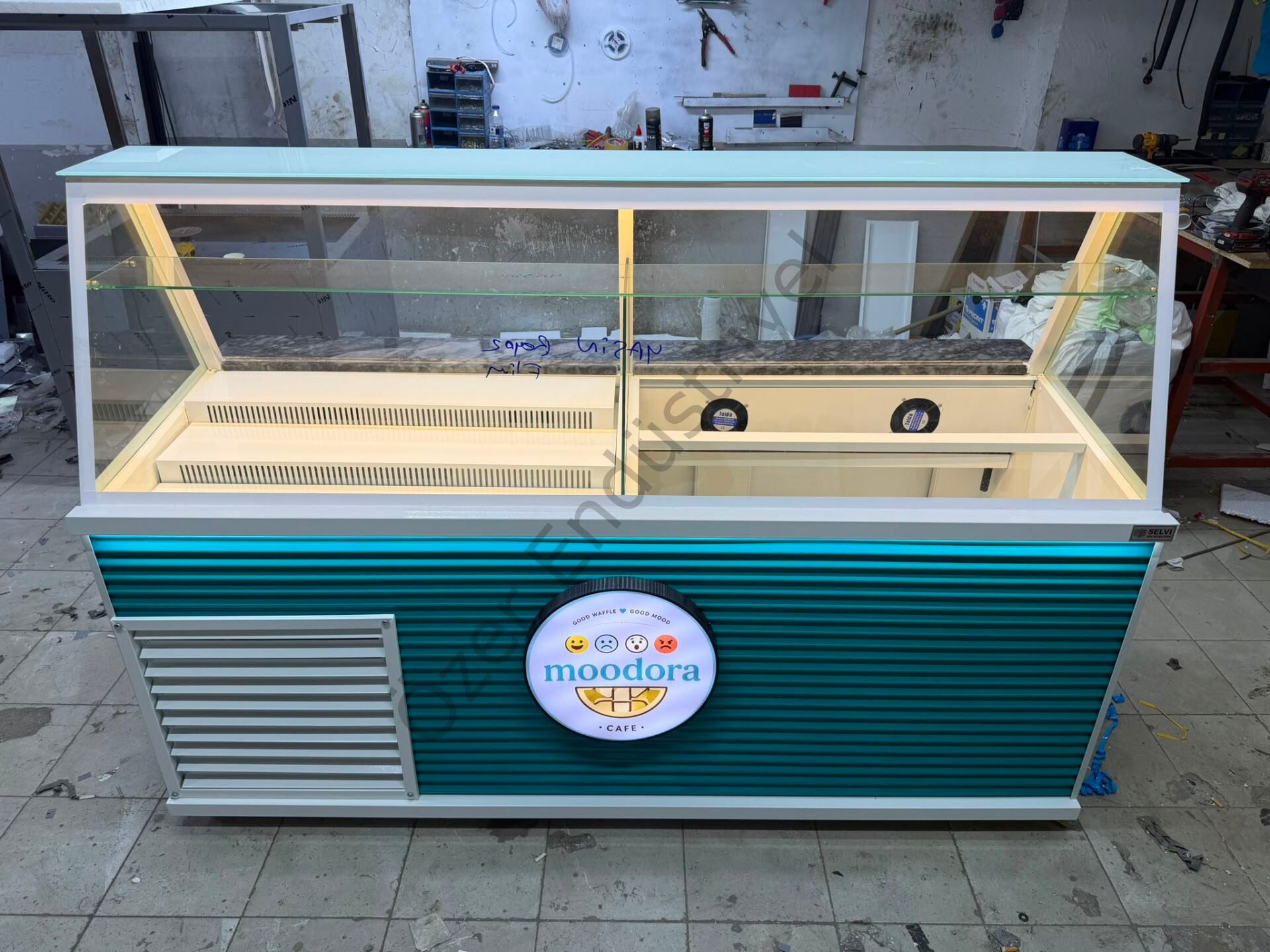 Soğutmalı Kumpir Waffle Dolabı – Özel Üretim