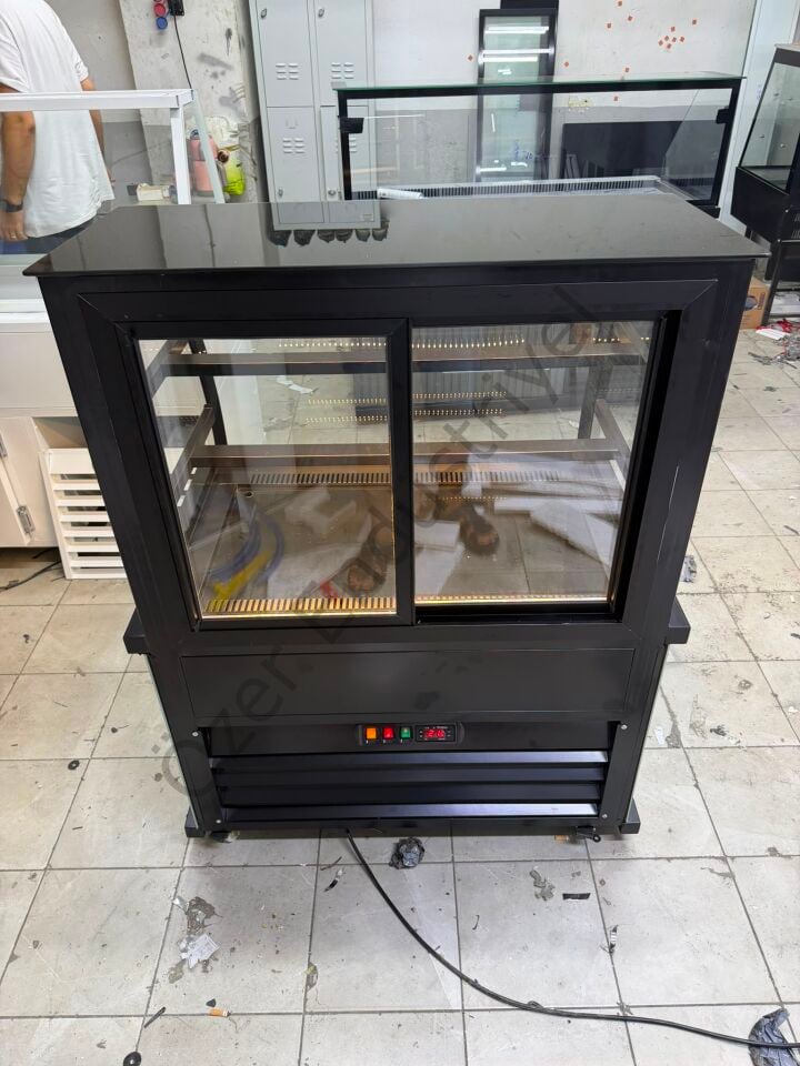 Bombe Camlı Soğutmalı Pasta Dolabı 100 cm