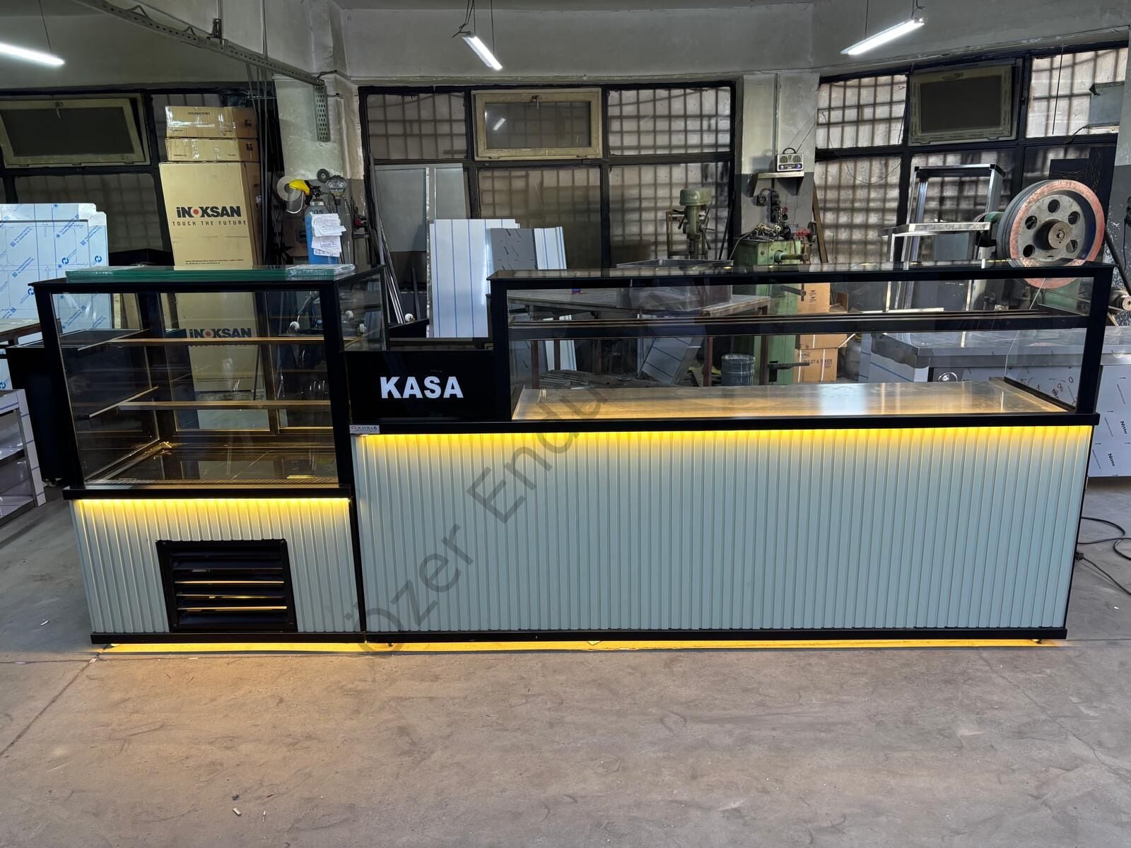 Sulu Sistem Börek Tezgahı + Soğutmalı Tatlı Dolabı Seti