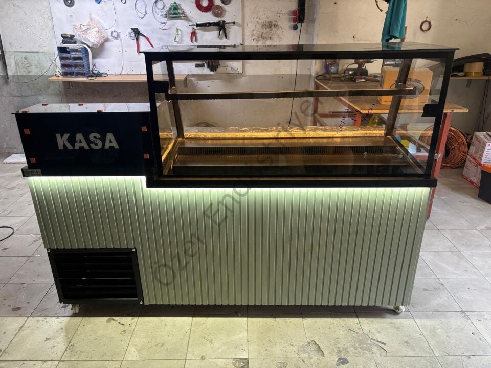 200 Cm Kare Camlı Waffle Vitrini | Su Yeşili Dekor