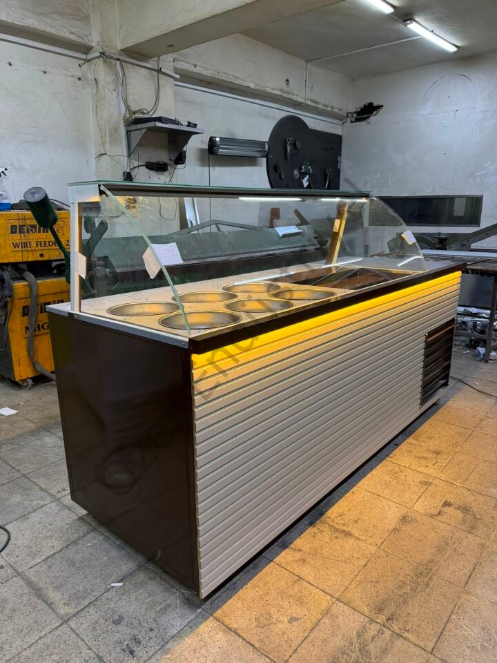 250 Cm Sosluklu Waffle Tezgahı | Kasa Bankolu