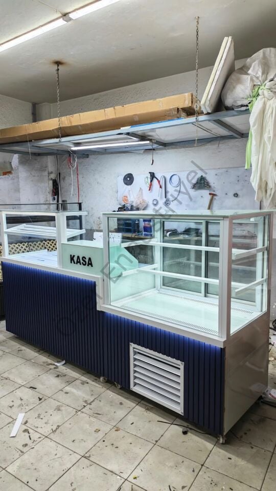 Sulu Sistemli Börek Tezgahı ve Tatlı Dolabı