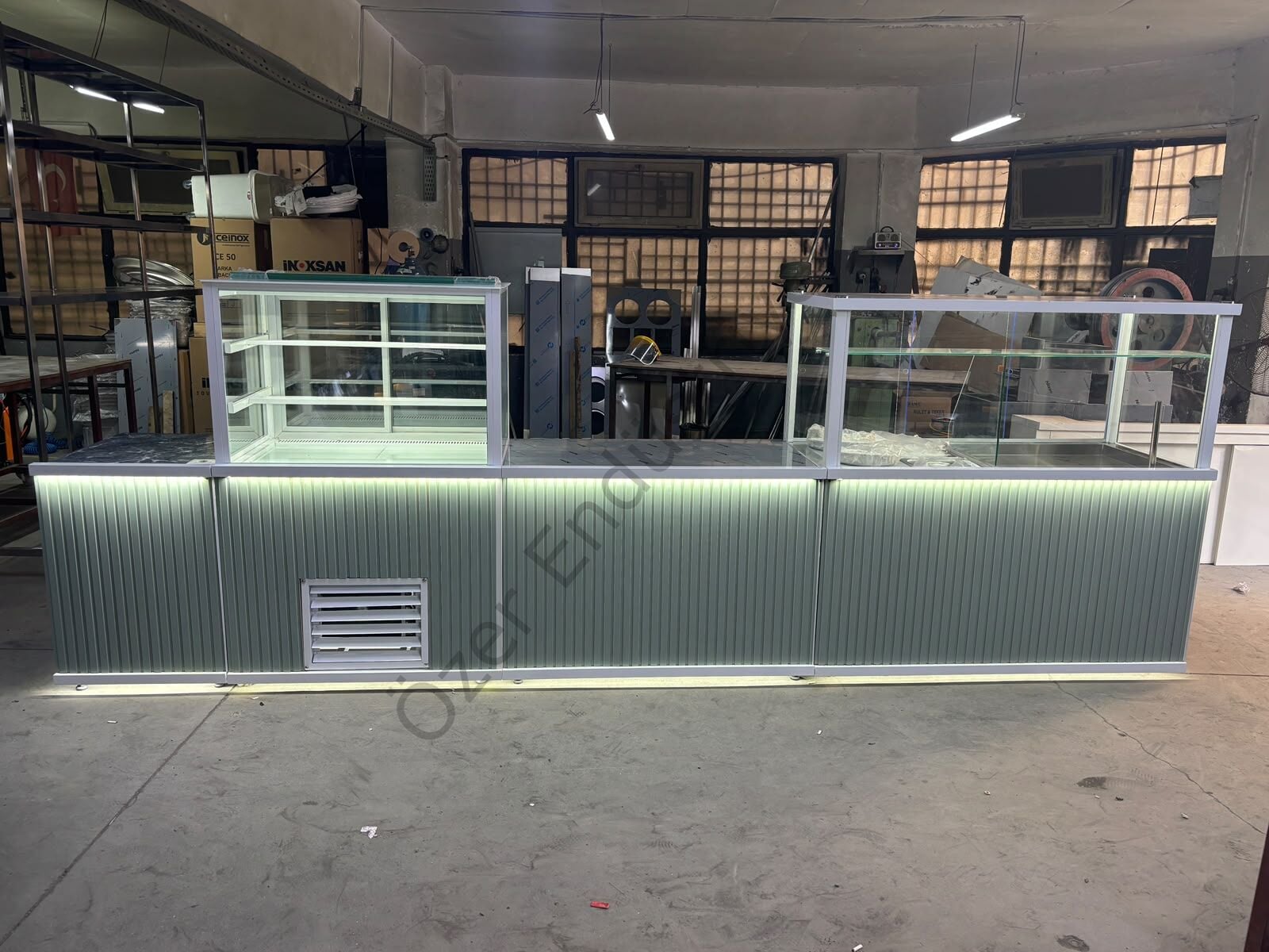 Pilav ve Çorba Tezgahı – Pasta Dolaplı 400 Cm Set