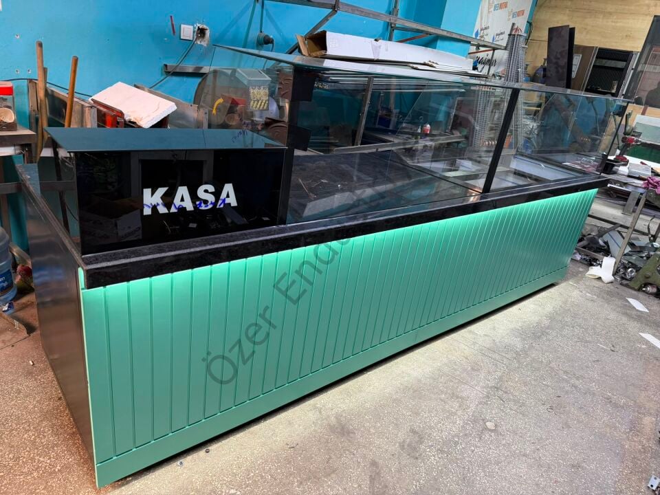 450 cm Elektrikli Yemek Tezgahı ve Kasa Bankosu