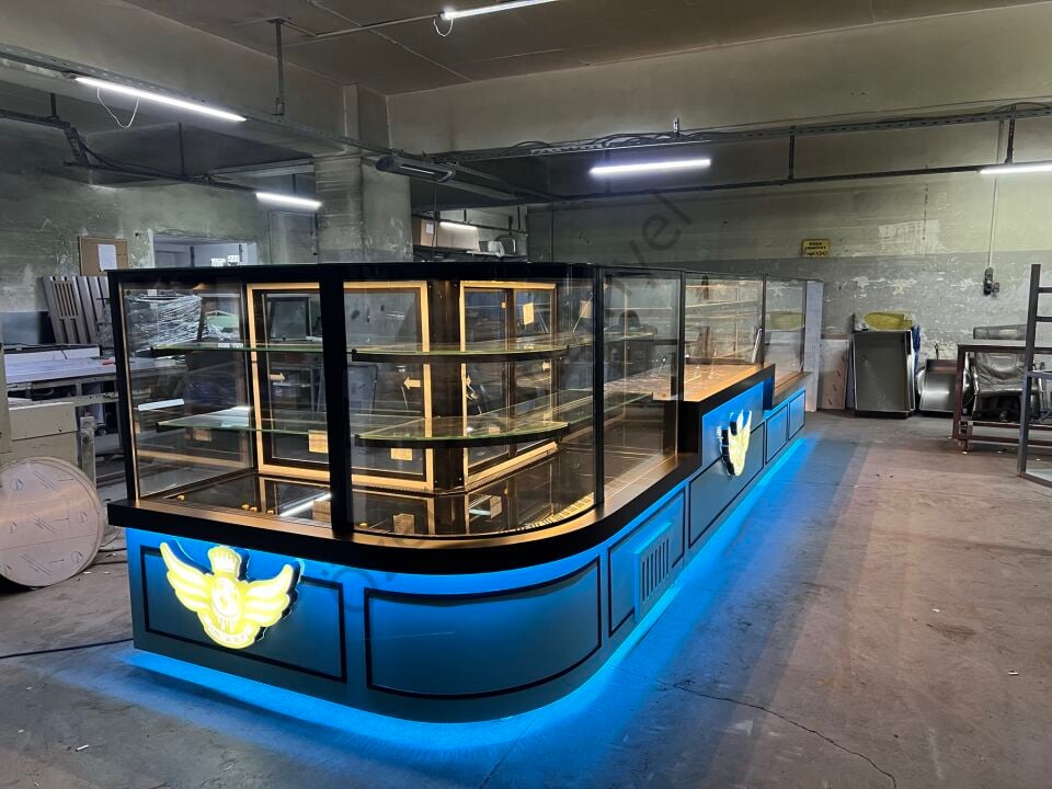700 Cm Full Konsept Fırın ve Pastane Reyonu