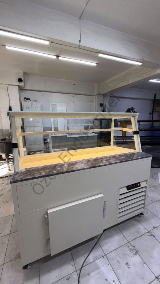 150 Cm Kare Camlı Soğutmalı Waffle Dolabı